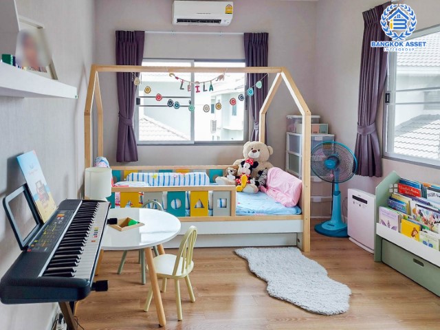 *****บ้านเดี่ยวมือสองย่านแจ้งวัฒนะ ม.เพอร์เฟคเพลส แจ้งวัฒนะ2 หลังมุม เนื้อที่กว้าง 68 ตร.ว. ฟังก์ชัน 4 ห้องนอน 3 ห้องน้ำ ที่จอดรถ 2 คัน สภาพใหม่เอี่ยม ตกแต่งครบพร้อมเข้าอยู่ได้ทันที ตั้งบนสุดยอดทำเล การเดินทางสะดวกสบาย เชื่อมต่อถนนแจ้งวัฒนะ, ถนนชัยพฤกษ์, ถนนติวานนท์ และจุดขึ้นทางด่วน "ศรีสมาน" จองเลยวันนี้!